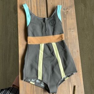 Billabong Surf Capsule Jane shorty wetsuit 1mm